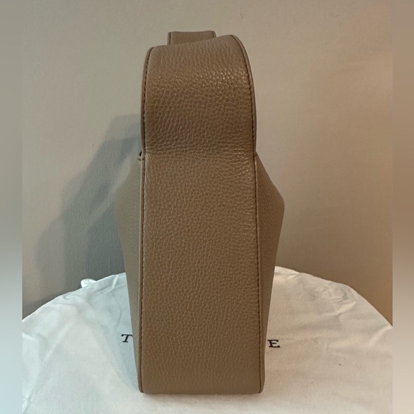 The Horse taupe pebbled leather shoulder bag, used once, like new condition - Picture 2 of 9